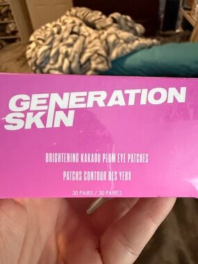 Brightening Kakadu Plum Eye Patches - Pink